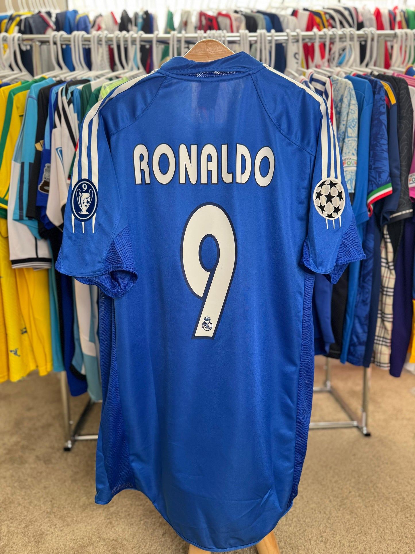 Real Madrid 2004/2005 Alternative
