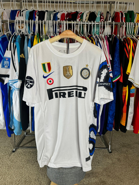 Inter Milan 2010/2011 Away