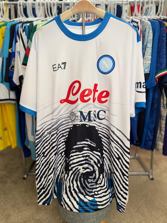 Napoli 2021/2022 Homenaje Maradona